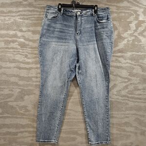 Eloquii Size 24V Viola Fit Big Hip Med Wash High Rise Tapered Leg Stretch Jeans